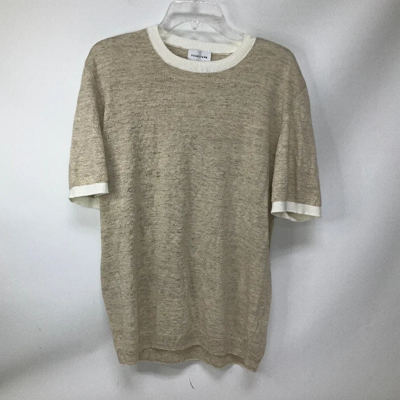 Top Short Sleeve By Cma In Taupe, Size: Xl