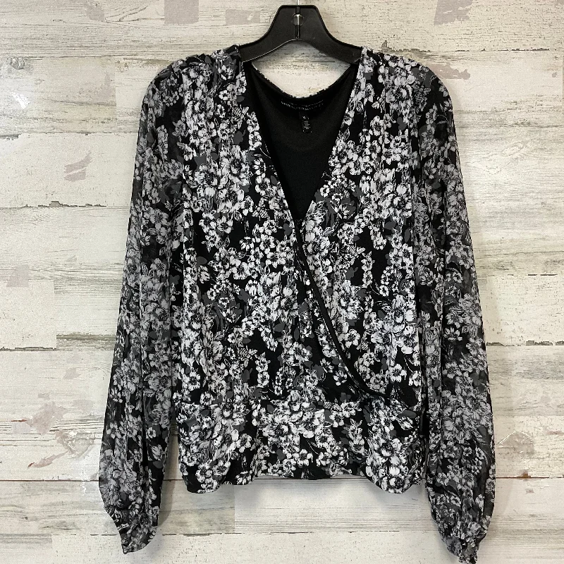 Top Long Sleeve By White House Black Market In Black & White, Size: M